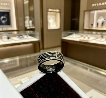 Bvlgari Black Ceramic Silver Accent Band Ring – Elegant Luxury Jewelry