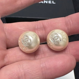 CHANEL Pearl Mist Round Stud Earrings