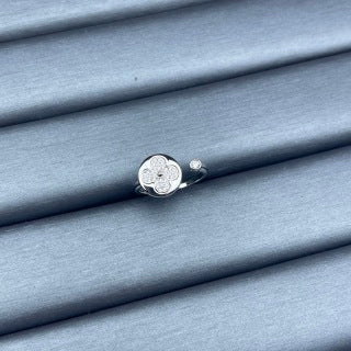 Louis Vuitton Blossom Medallion Open Ring
