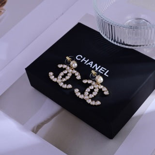 Chanel Crystal CC Stud Earrings – Elegant Luxury Fashion Jewelry